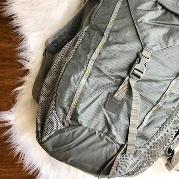 REI Bags Rei Coop Flash 22 Pack Lightweight Trail Backpack Poshmark